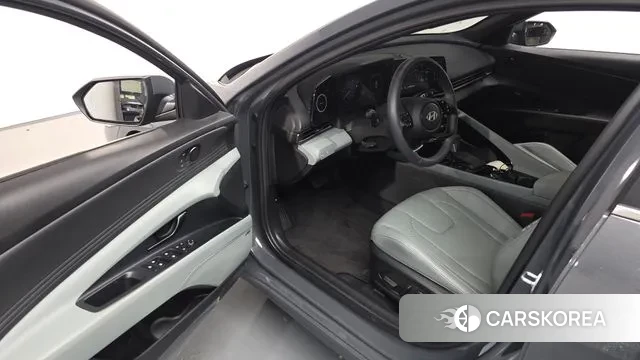 Hyundai The New Avante (CN7) 2024 Серый из Кореи, фото 3