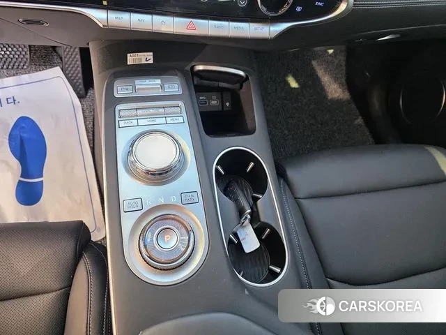 Genesis GV70 2023 Белый из Кореи, фото 3