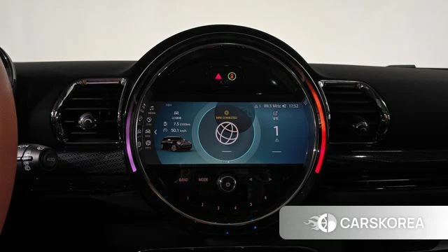 Mini Cooper Clubman 2023 Белый из Кореи, фото 3
