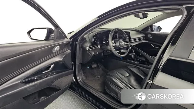 Hyundai Avante Hybrid (CN7) 2021 Белый из Кореи, фото 3