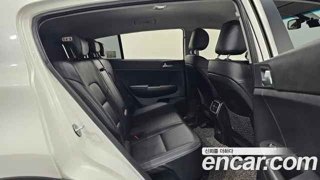 Kia Sportage 4th Generation 2018 Белый из Кореи, фото 3