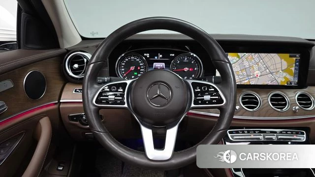 Mercedes-Benz E-Class W213 2019 Белый из Кореи, фото 3