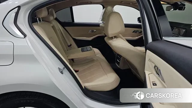 BMW 3 Series (G20) 2019 Белый из Кореи, фото 3