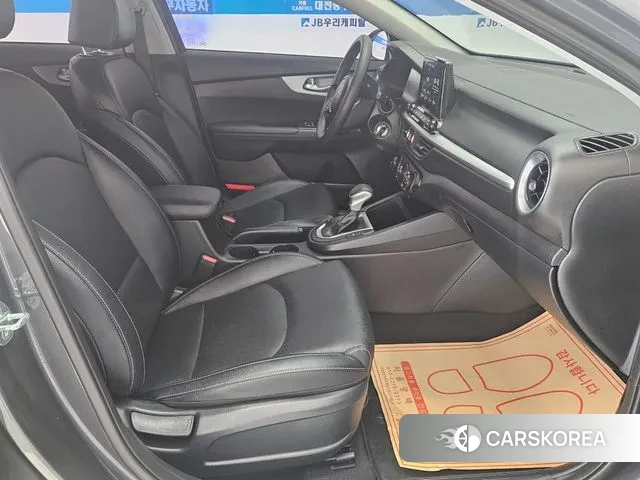 Kia The New K3 2nd generation 2022 Серый из Кореи, фото 3