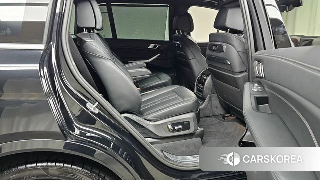 BMW X7 (G07) 2025 Черный из Кореи, фото 3