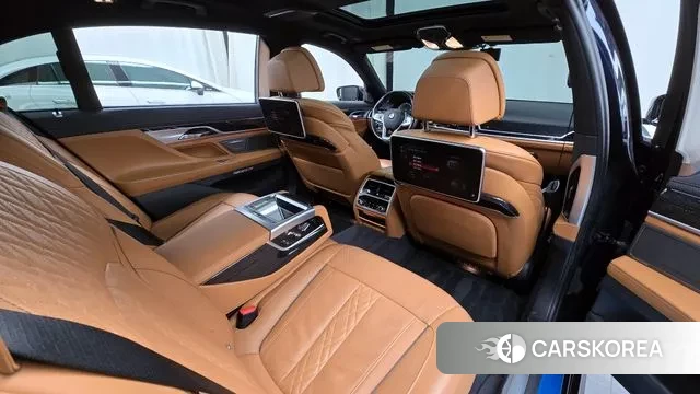 BMW 7 Series (G11) 2018 Черный из Кореи, фото 3