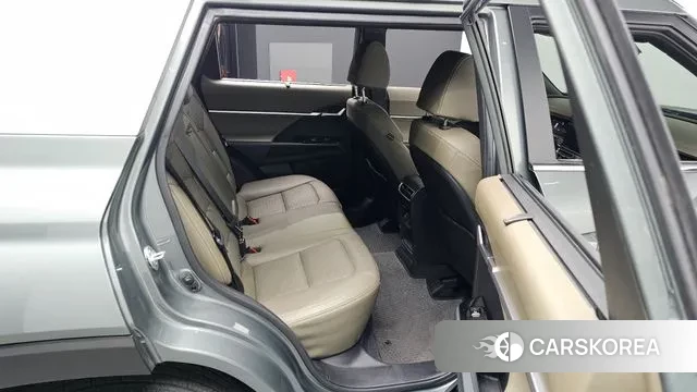 Ssangyong Torres 2023 Зеленый из Кореи, фото 3