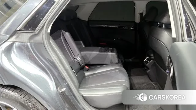 Hyundai Grandeur Hybrid (GN7) 2023 Серый из Кореи, фото 3