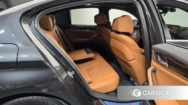 BMW 5 Series (G30) 2020 Серый из Кореи, фото 3