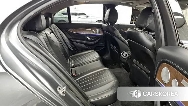 Mercedes-Benz E-Class W213 2018 Серый из Кореи, фото 3