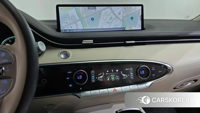 Genesis GV70 2023 Белый из Кореи, фото 3