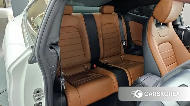 Mercedes-Benz C-Class W205 2021 Белый из Кореи, фото 3