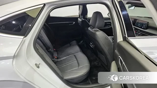 Hyundai Sonata D Edge Hybrid (DN8) 2024 Белый из Кореи, фото 3