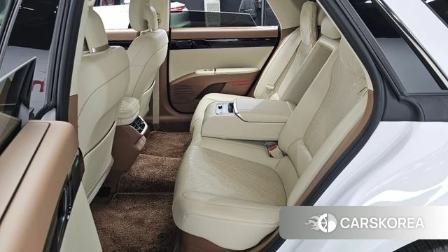 Hyundai Grandeur Hybrid (GN7) 2023 Белый из Кореи, фото 3