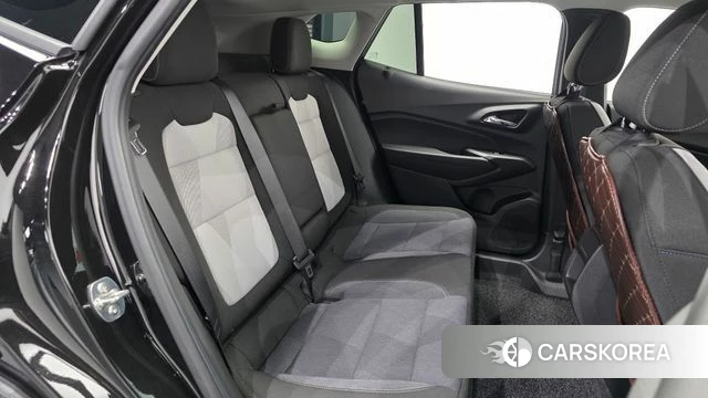 Chevrolet (GM Daewoo) Trax Crossover 2024 Черный из Кореи, фото 3