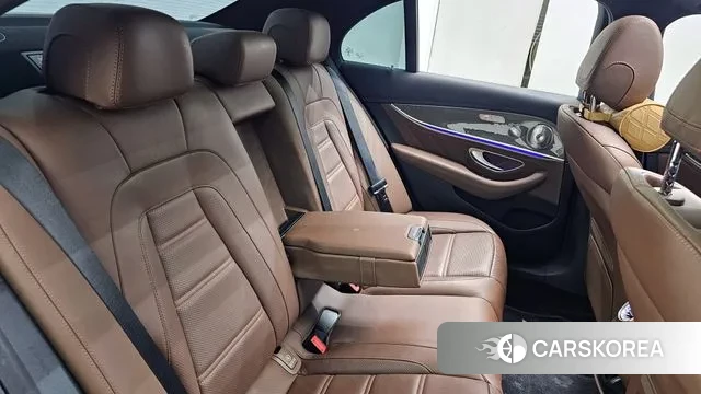 Mercedes-Benz E-Class W213 2020 Белый из Кореи, фото 3