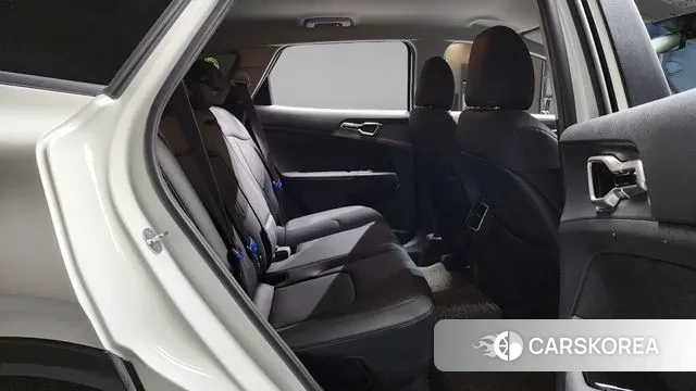 Kia Sportage 5th Generation Hybrid 2024 Белый из Кореи, фото 3