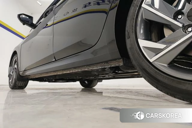 Hyundai Elantra 2025 Черный из Китая, фото 3