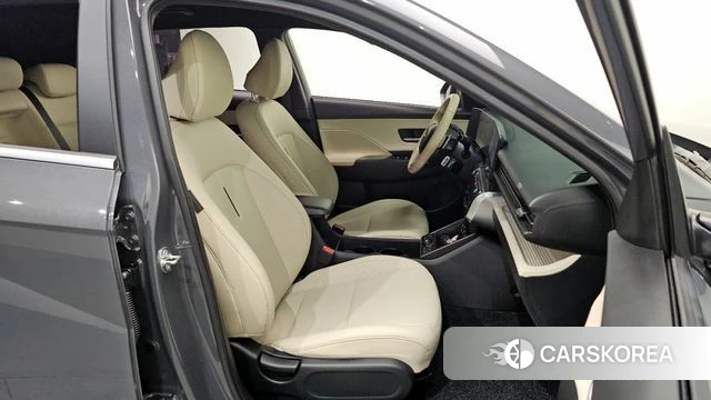 Hyundai Kona (SX2) 2024 Серый из Кореи, фото 3