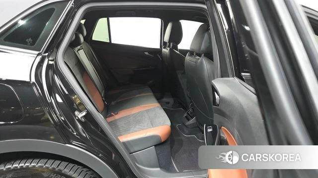 Volkswagen ID.4 2023 Черный из Кореи, фото 3