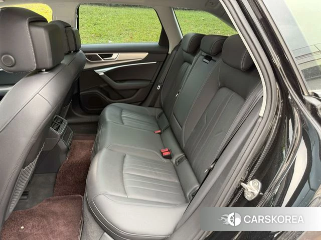 Audi A6 (import) 2024 Черный из Китая, фото 3