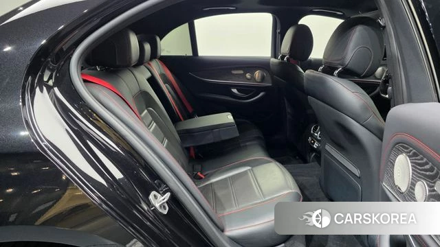 Mercedes-Benz E-Class W213 2022 Черный из Кореи, фото 3