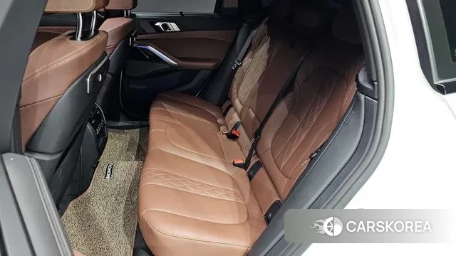 BMW X6 (G06) 2023 Белый из Кореи, фото 3