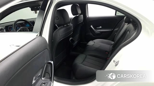 Mercedes-Benz A-Class W177 2021 Белый из Кореи, фото 3