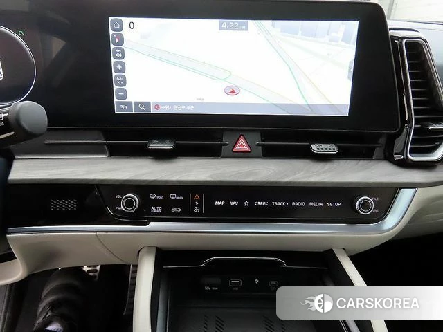 Kia The New Sportage 5th Generation Hybrid 2023 Белый из Кореи, фото 3