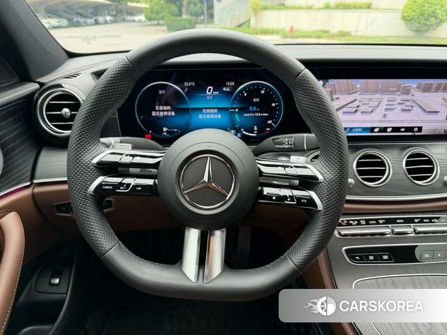 Mercedes-Benz E-class 2023 Черный из Китая, фото 3