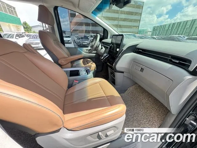 Hyundai Staria 2021 Черный из Кореи, фото 3