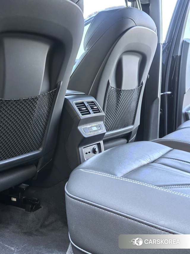 Audi Q5L 2021 Черный из Китая, фото 3