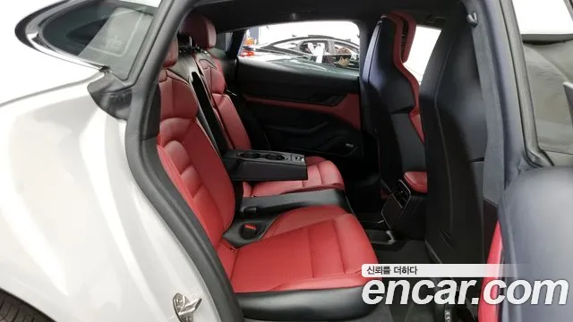 Porsche Taycan 2024 Серебристо-серый из Кореи, фото 3