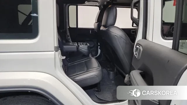 Jeep Wrangler (JL) 2022 Белый из Кореи, фото 3