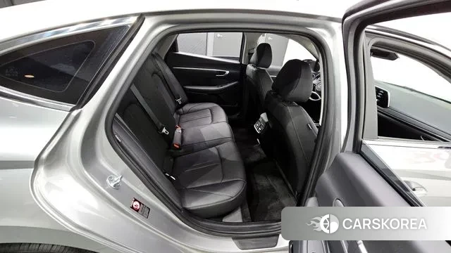 Hyundai Sonata (DN8) 2021 Серебристо-серый из Кореи, фото 3