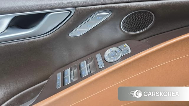 Genesis G80 (RG3) 2022 Серебряный из Кореи, фото 3