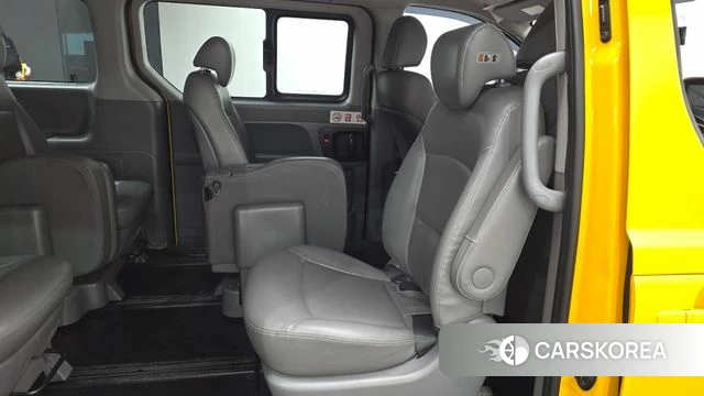 Hyundai The New Grand Starex 2018 Желтый из Кореи, фото 3