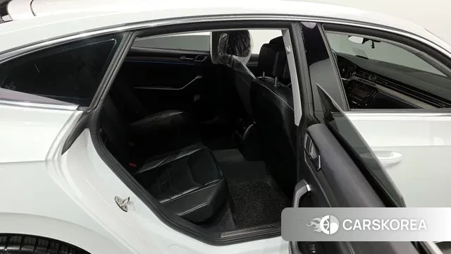 Volkswagen Arteon 2019 Белый из Кореи, фото 3