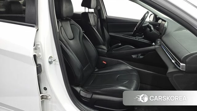 Hyundai Avante (CN7) 2021 Белый из Кореи, фото 3