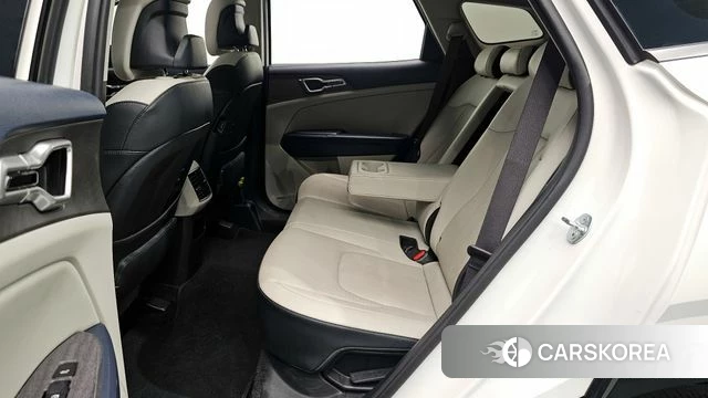 Kia Sportage 5th Generation 2023 Белый из Кореи, фото 3