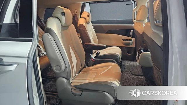 Kia Carnival 4th generation 2023 Белый из Кореи, фото 3