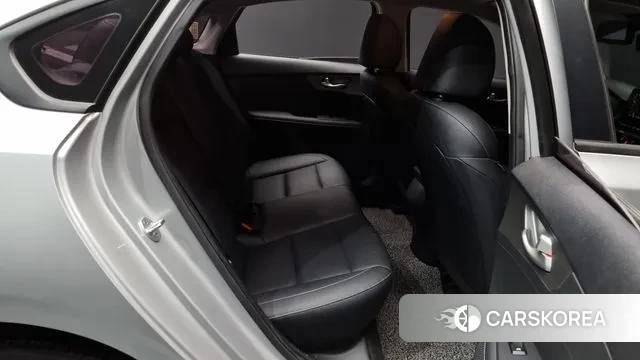 Kia Come New K3 2018 Серебряный из Кореи, фото 3