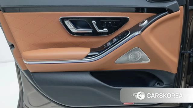 Mercedes-Benz S-Class W223 2025 Коричневый из Кореи, фото 3