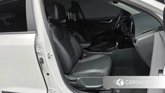 Kia Di Ol Nu Niro 2022 Белый из Кореи, фото 3