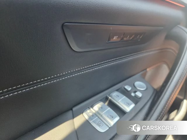 BMW 5 Series (G30) 2022 Черный из Кореи, фото 3