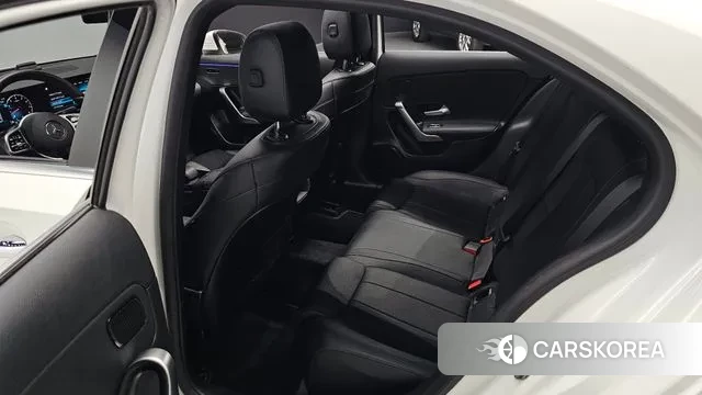 Mercedes-Benz A-Class W177 2021 Белый из Кореи, фото 3