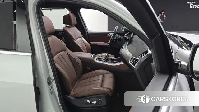 BMW X5 (G05) 2021 Белый из Кореи, фото 3