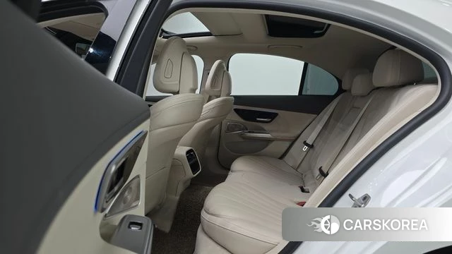 Mercedes-Benz E-Class W214 2024 Белый из Кореи, фото 3