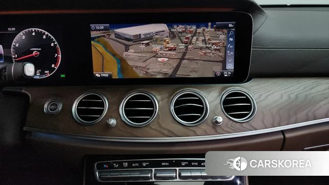 Mercedes-Benz E-Class W213 2019 Белый из Кореи, фото 3