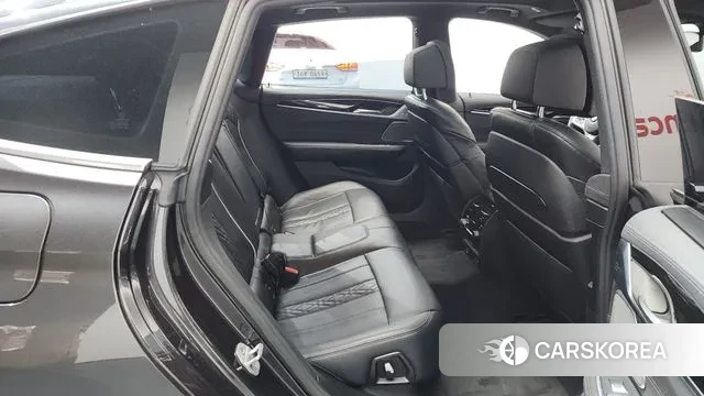 BMW 6 Series GT (G32) 2023 Серый из Кореи, фото 3